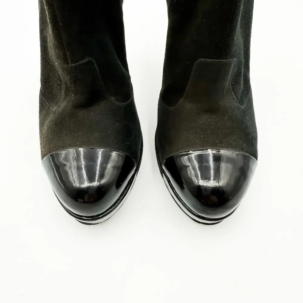 Chanel CC Cap Toe Black Suede Leather Ankle Boots Heels EU 39.5